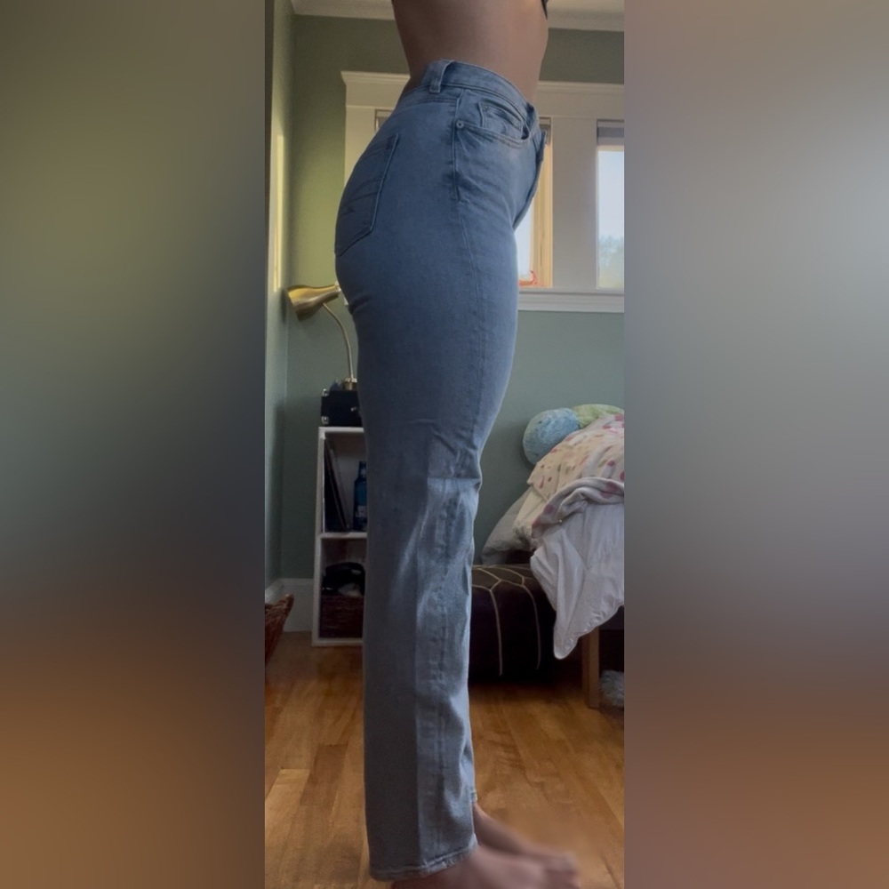 American Eagle Outfitters Light Blue Stretch Jeans